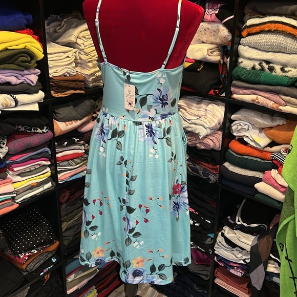 🪷Tiffany blue spaghetti strap dress. Large. NWT 🪬 - Picture 9 of 9